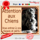 Photo personnalisable, plaque pluriel portail beige Sable "Attention aux Chiens, risques périls" look plaque de rue 32 cm