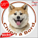 Akita Inu fauve et blanc Tête, sticker rond "Chien à Bord" disque autocollant photo auto, adhésif vitre voiture jaune orange